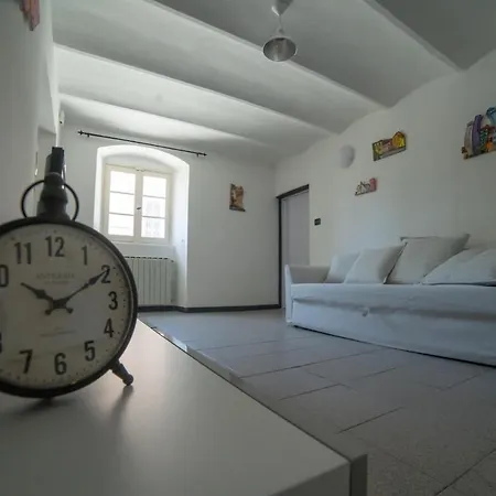 Smart Ground Floor Apartament Savona